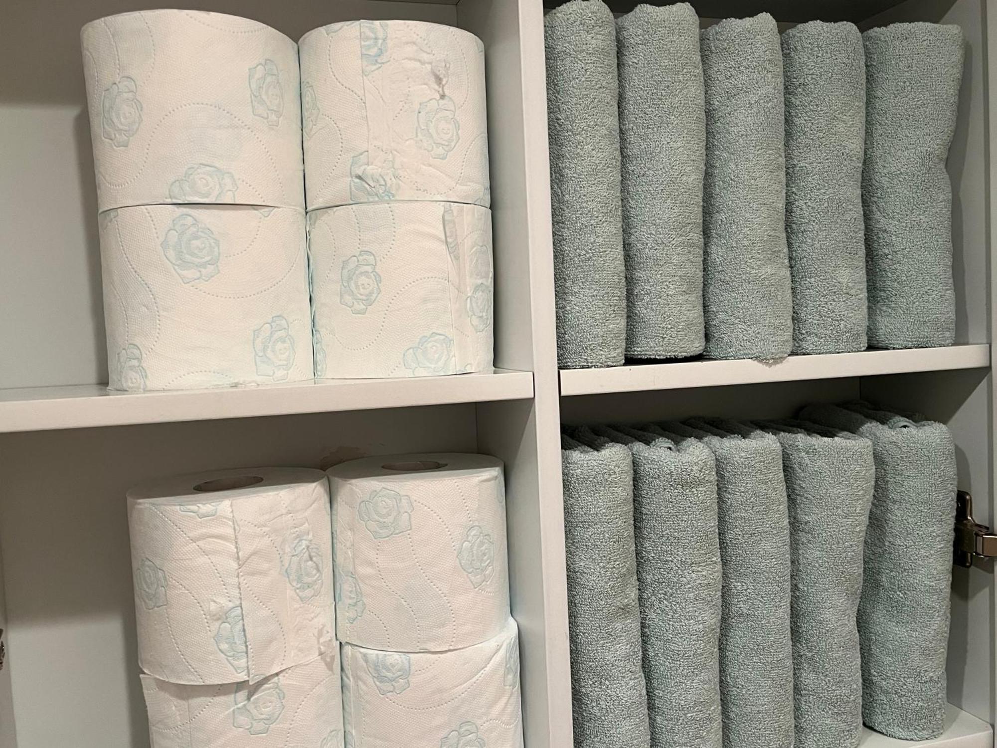 Near Hongdae, Shinchon-two Super Single Beds- Căn hộ *