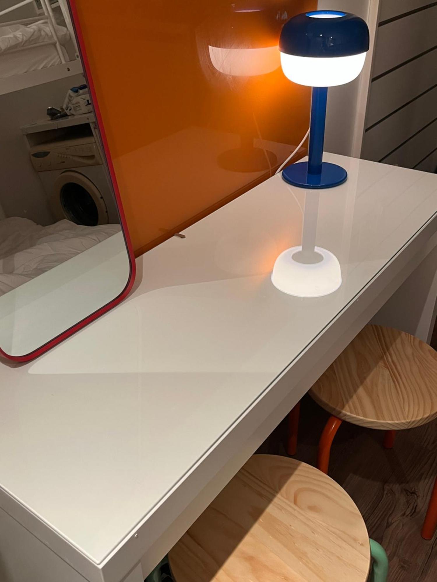 Near Hongdae, Shinchon-two Super Single Beds- Seoul